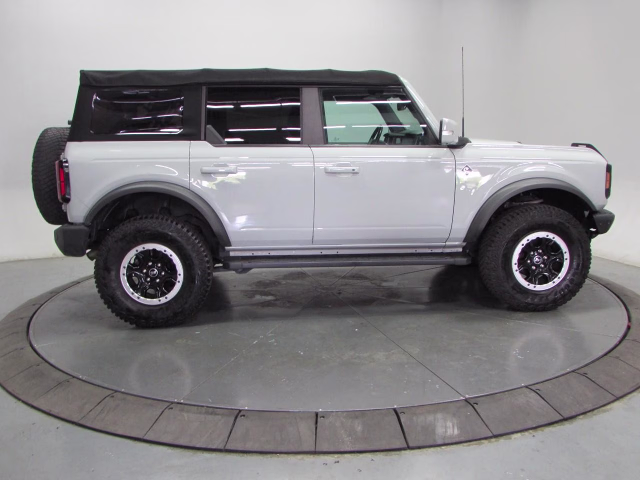 2021 Cactus Gray Ford Bronco Outer Banks 4X4 SUV