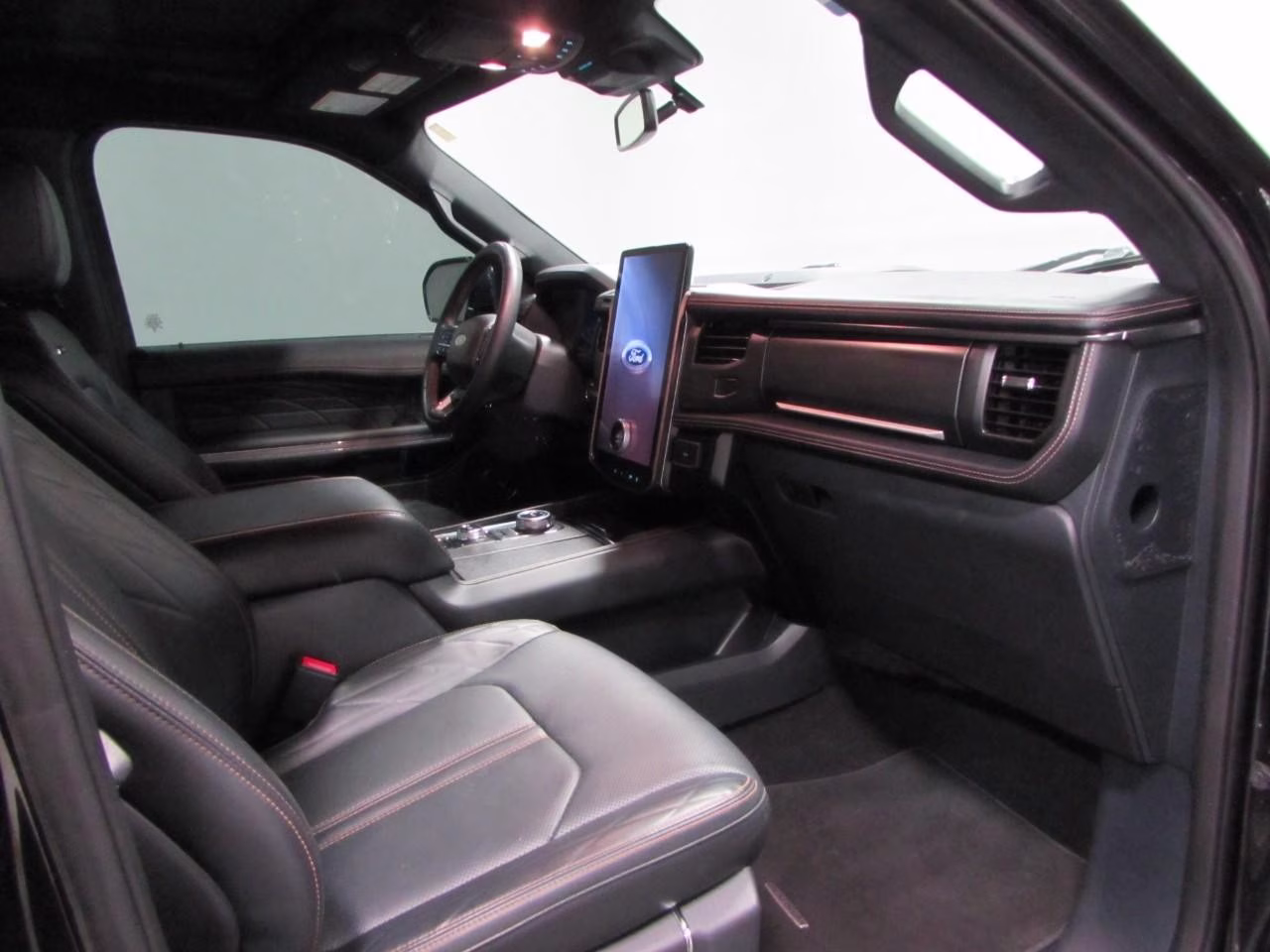 2024 Agate Black Metallic Ford Expedition Platinum 4X4 SUV