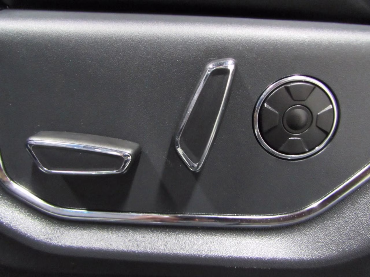 2024 Agate Black Metallic Ford Expedition Platinum 4X4 SUV
