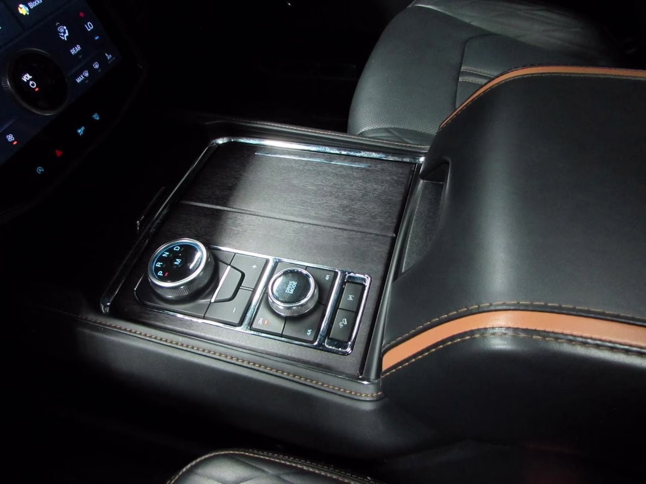 2024 Agate Black Metallic Ford Expedition Platinum 4X4 SUV
