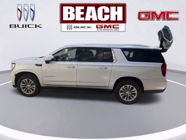 2023 White Frost Tricoat GMC Yukon XL SLT 4X4 SUV