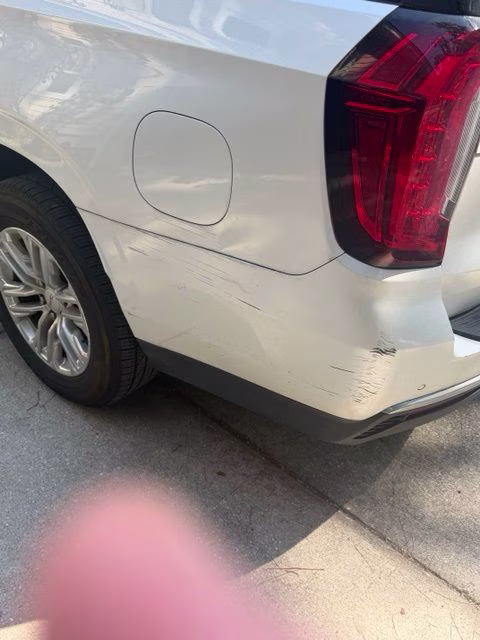 2023 White Frost Tricoat GMC Yukon XL SLT 4X4 SUV