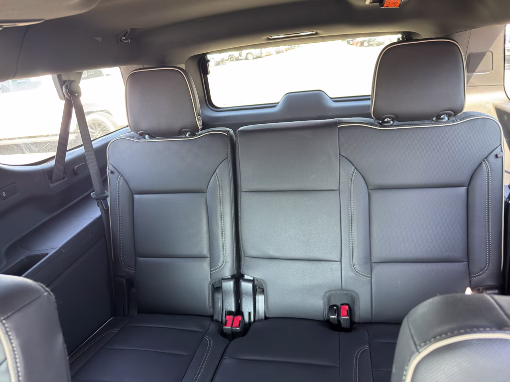 2022 Summit White GMC Yukon XL SLT 4X4 SUV