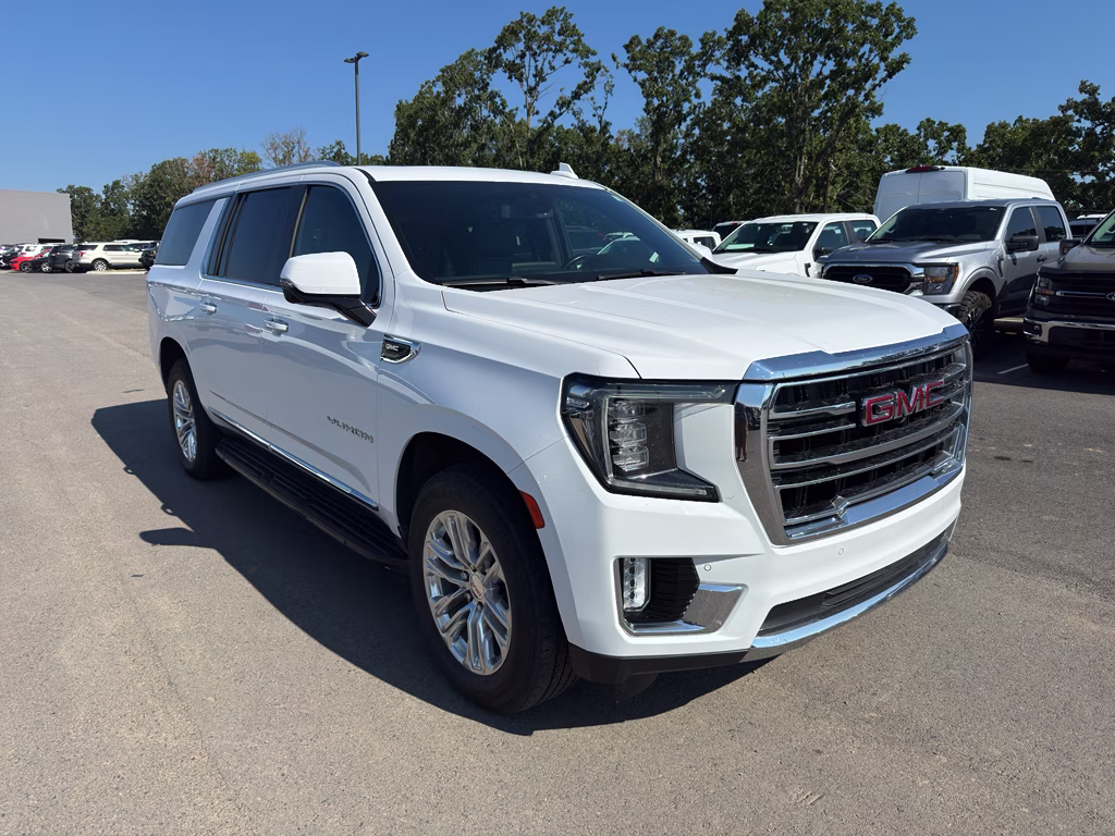 2022 Summit White GMC Yukon XL SLT 4X4 SUV