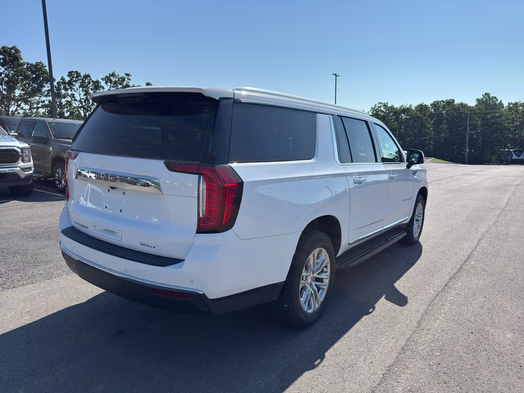 2022 Summit White GMC Yukon XL SLT 4X4 SUV
