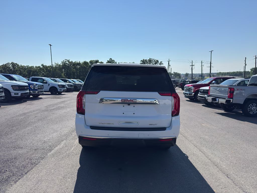 2022 Summit White GMC Yukon XL SLT 4X4 SUV