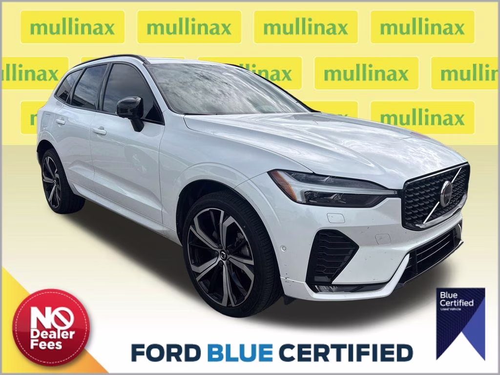 2023 Crystal White Volvo XC60 B6 Ultimate Dark Theme AWD SUV