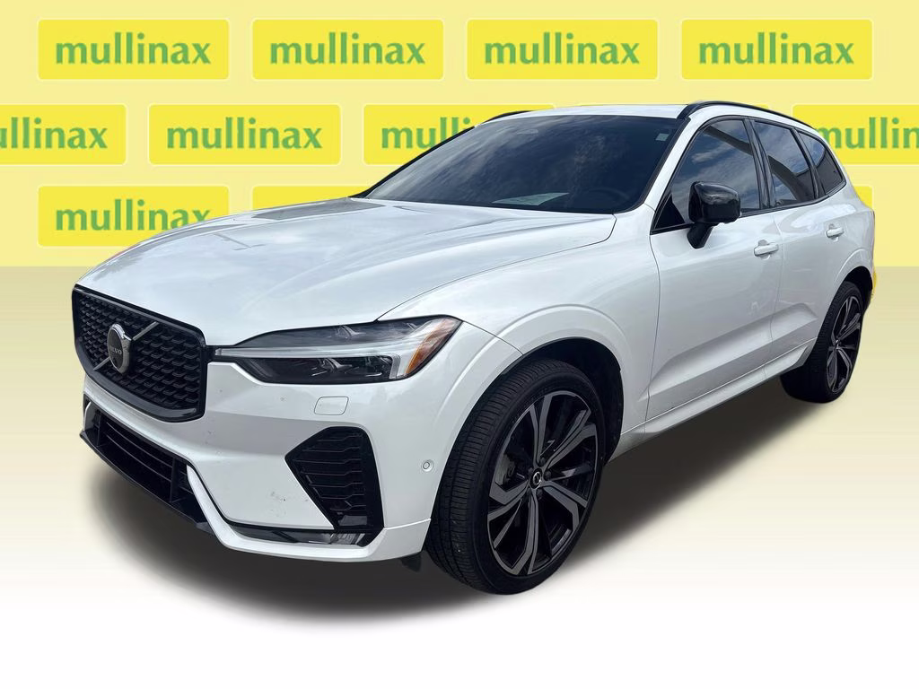 2023 Crystal White Volvo XC60 B6 Ultimate Dark Theme AWD SUV
