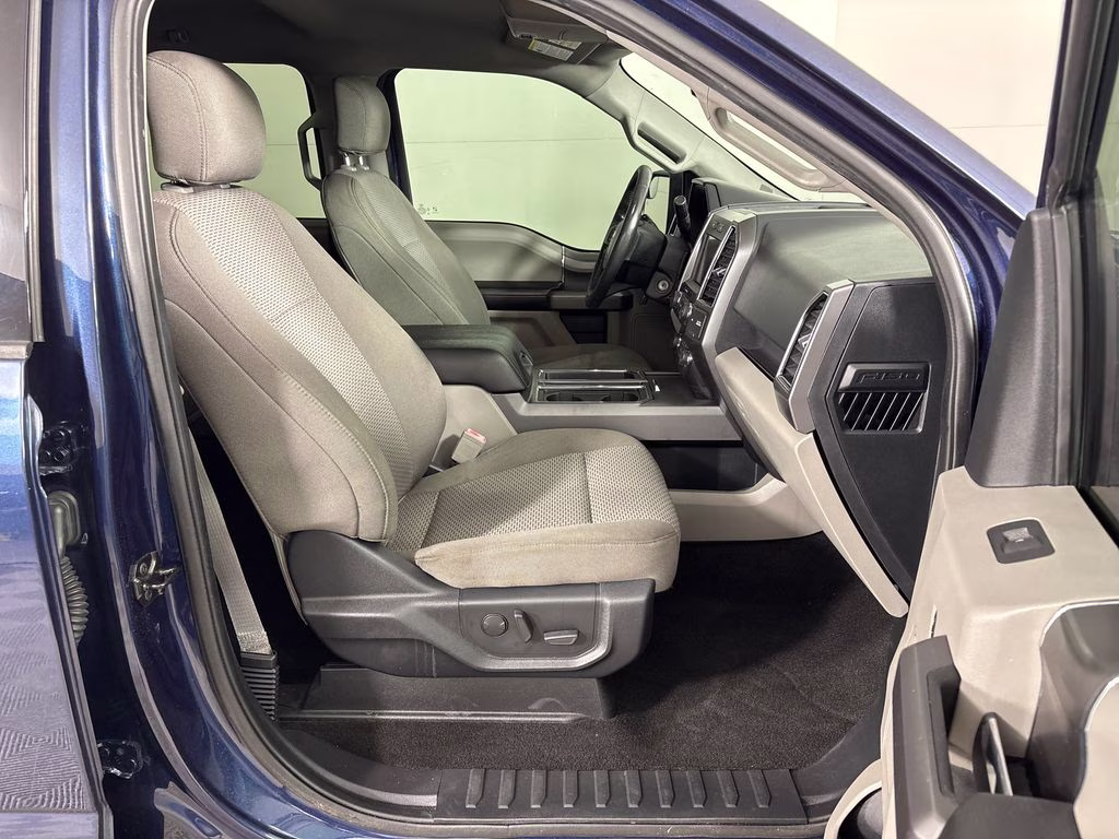 2020 Blue Ford F-150 XLT RWD Truck