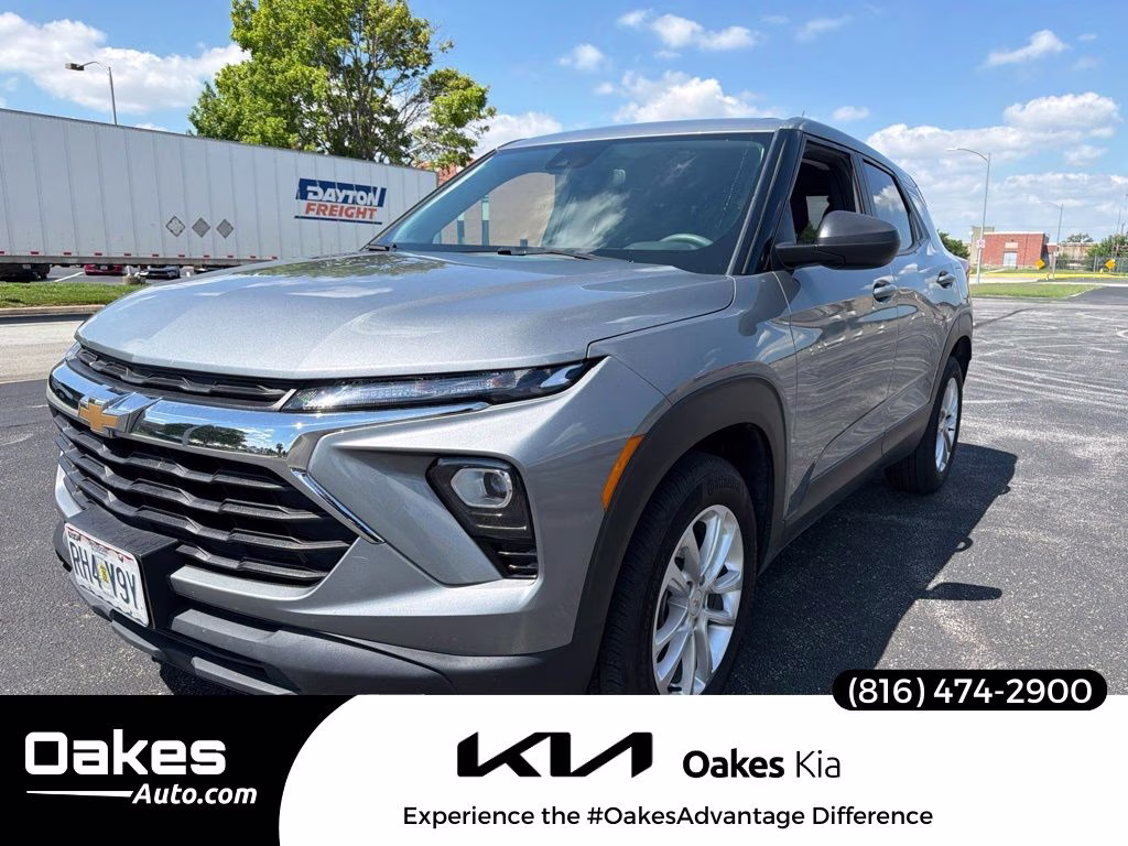 2024 Sterling Gray Metallic Chevrolet Trailblazer LS FWD SUV