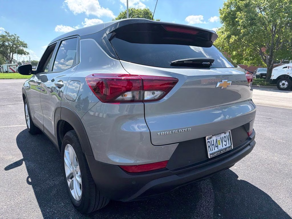 2024 Sterling Gray Metallic Chevrolet Trailblazer LS FWD SUV