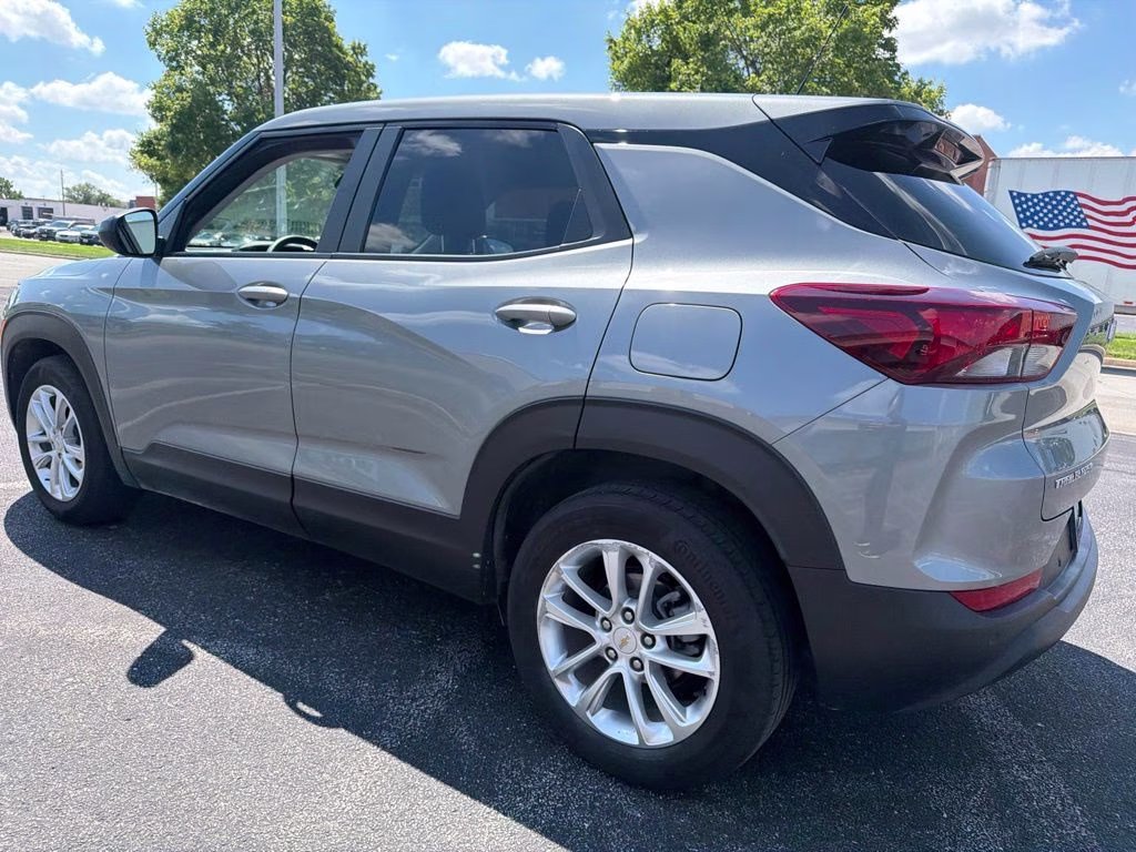 2024 Sterling Gray Metallic Chevrolet Trailblazer LS FWD SUV
