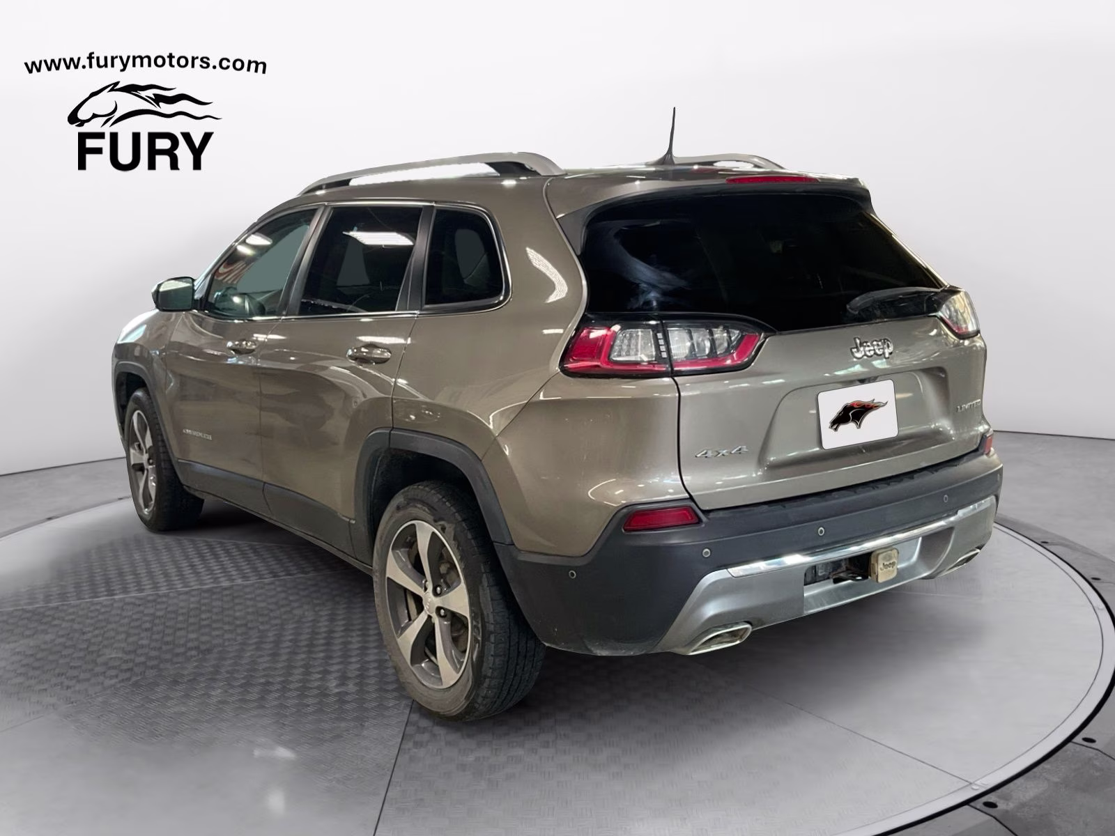 2019 Light Brownstone Pearlcoat Jeep Cherokee Limited 4X4 SUV