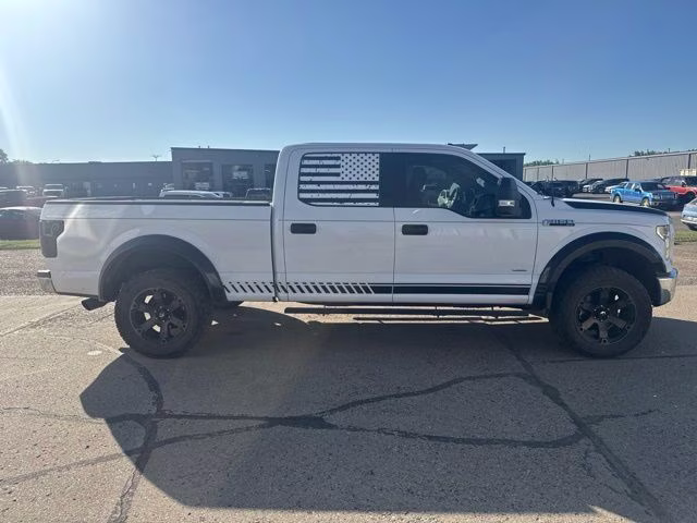 2016 Oxford White Ford F-150 XLT 4X4 Truck