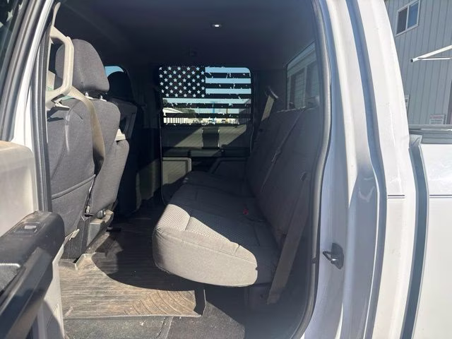 2016 Oxford White Ford F-150 XLT 4X4 Truck