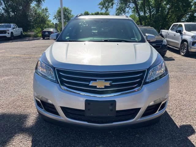 2015 Silver Ice Metallic Chevrolet Traverse LT AWD SUV