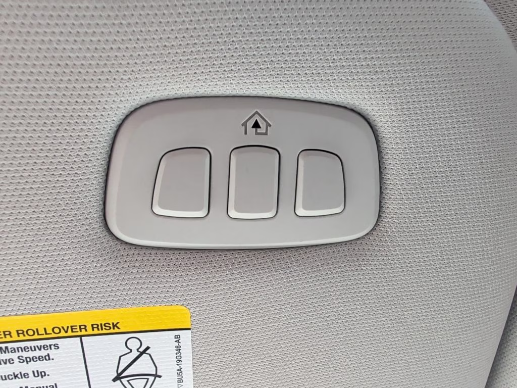 2025 Star White Metallic Tri-Coat Ford Expedition Active RWD SUV