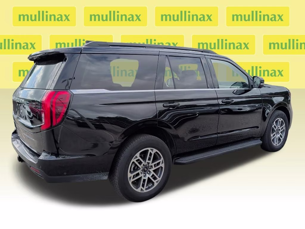2025 Agate Black Metallic Ford Expedition Active RWD SUV