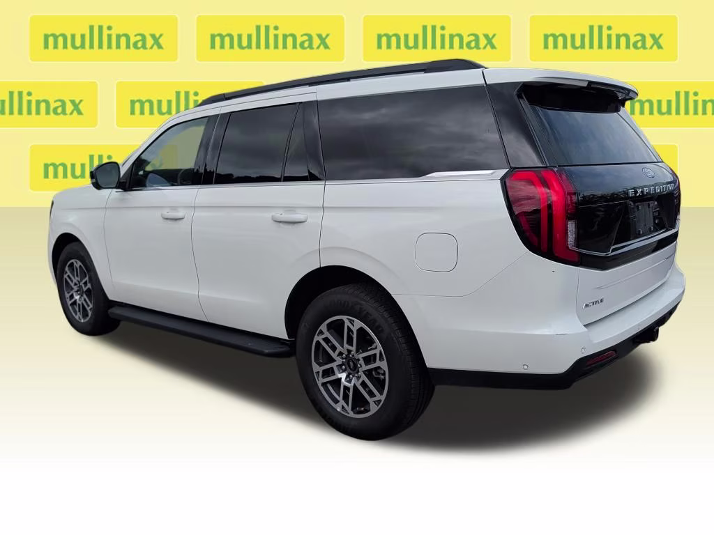 2025 White Metallic Ford Expedition Active RWD SUV