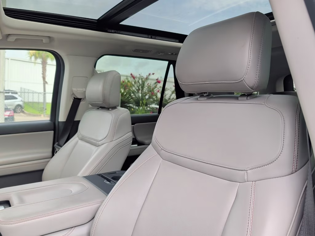 2025 Black Metallic Ford Expedition Active RWD SUV