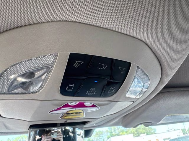 2018 Bright White Clearcoat Chrysler Pacifica Touring Plus FWD Van