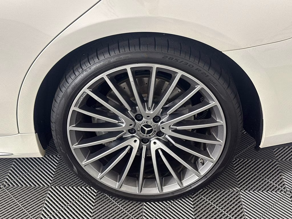2022 MANUFAKTUR Diamond White Mercedes-Benz S-Class S 580 AWD Sedan