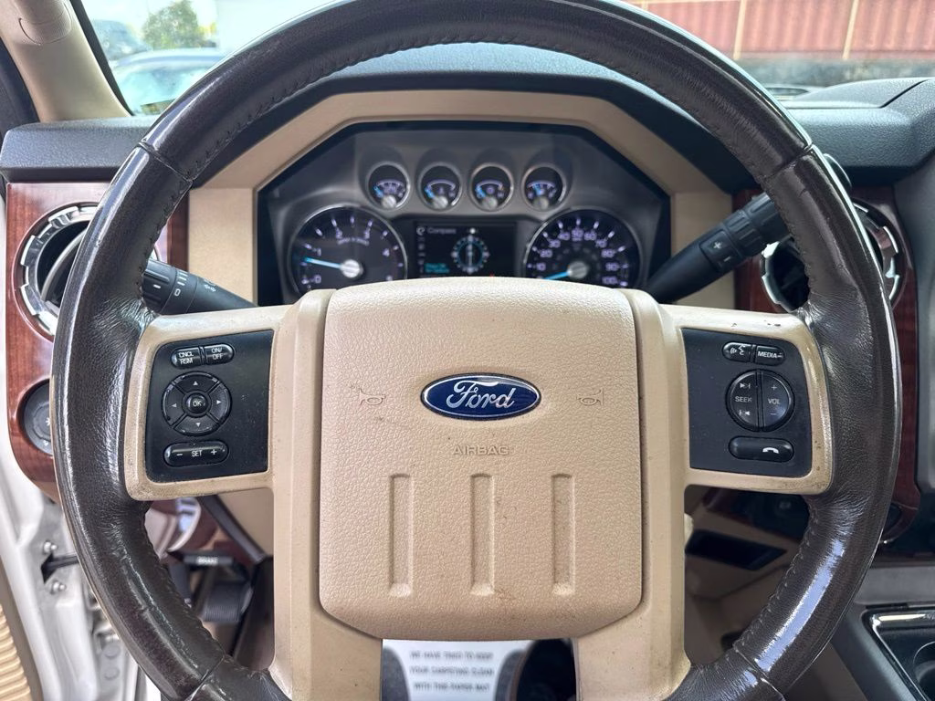 2016 White Platinum Metallic Tri-Coat Ford Super Duty F-250 SRW King Ranch 4X4 Truck