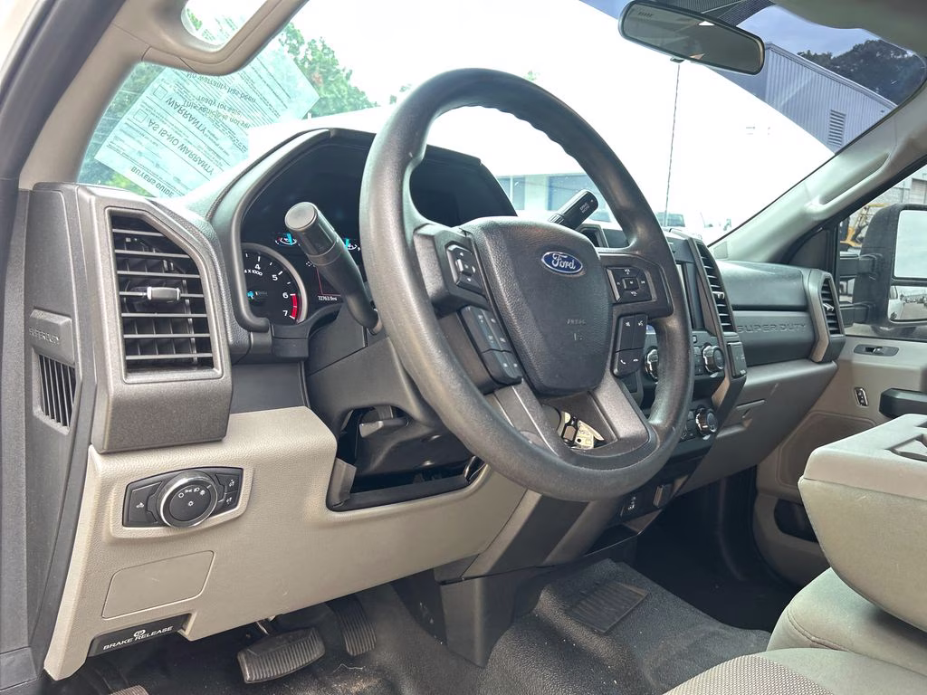 2021 Oxford White Ford Super Duty F-250 SRW XL 4X4 Truck