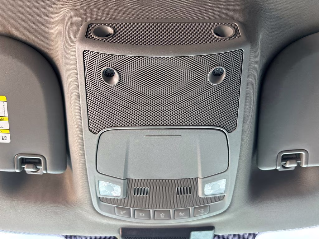 2021 Oxford White Ford Super Duty F-250 SRW XL 4X4 Truck