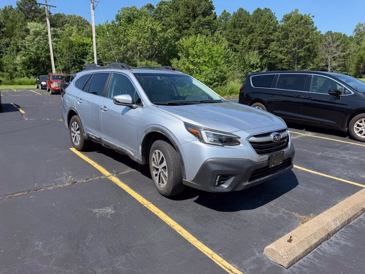2020 Ice Silver Metallic Subaru Outback Premium AWD SUV