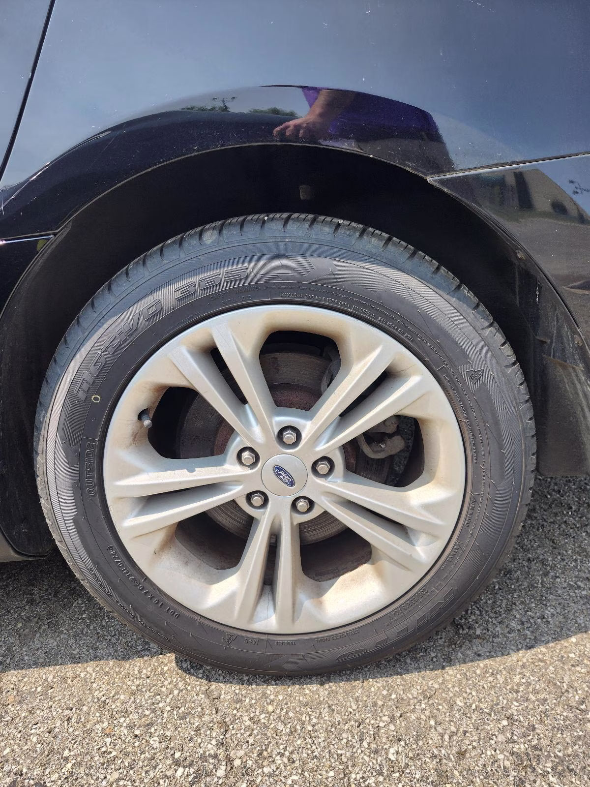 2017 Shadow Black Ford Taurus SE FWD Sedan