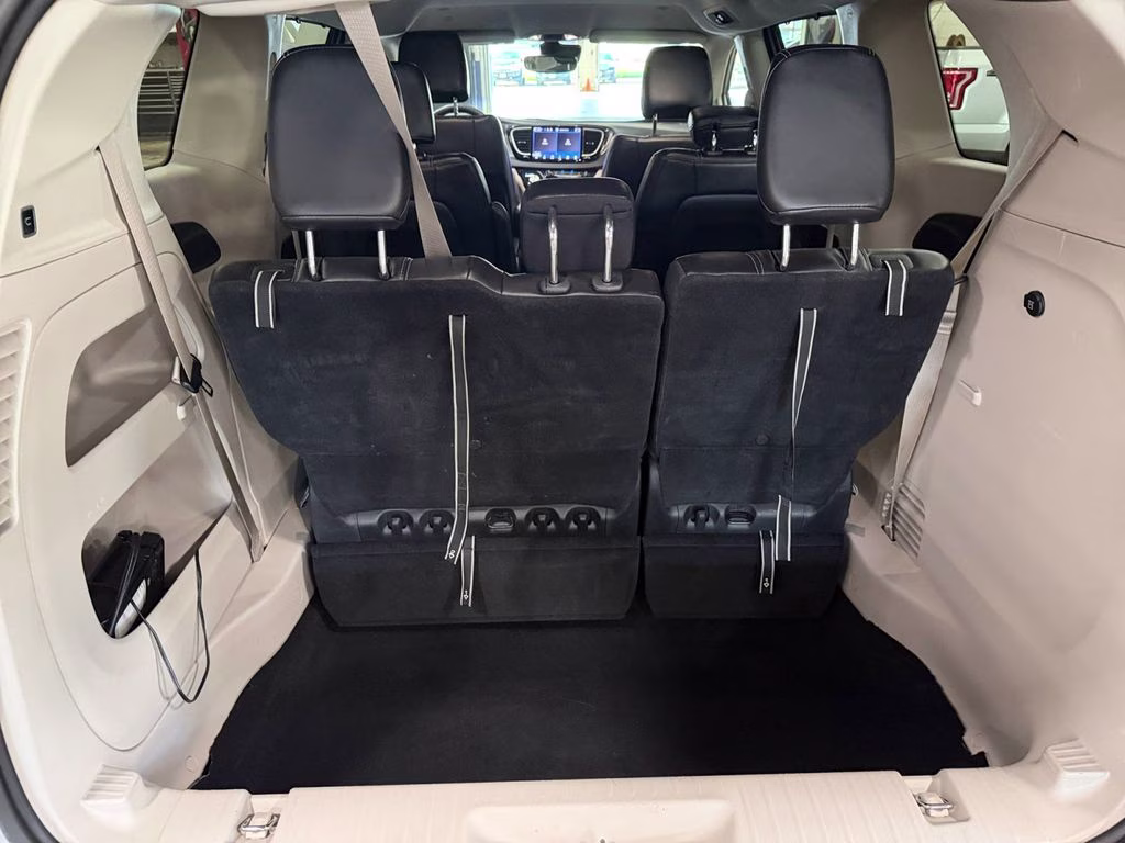 2024 Silver Mist Clearcoat Chrysler Pacifica Touring L FWD Van