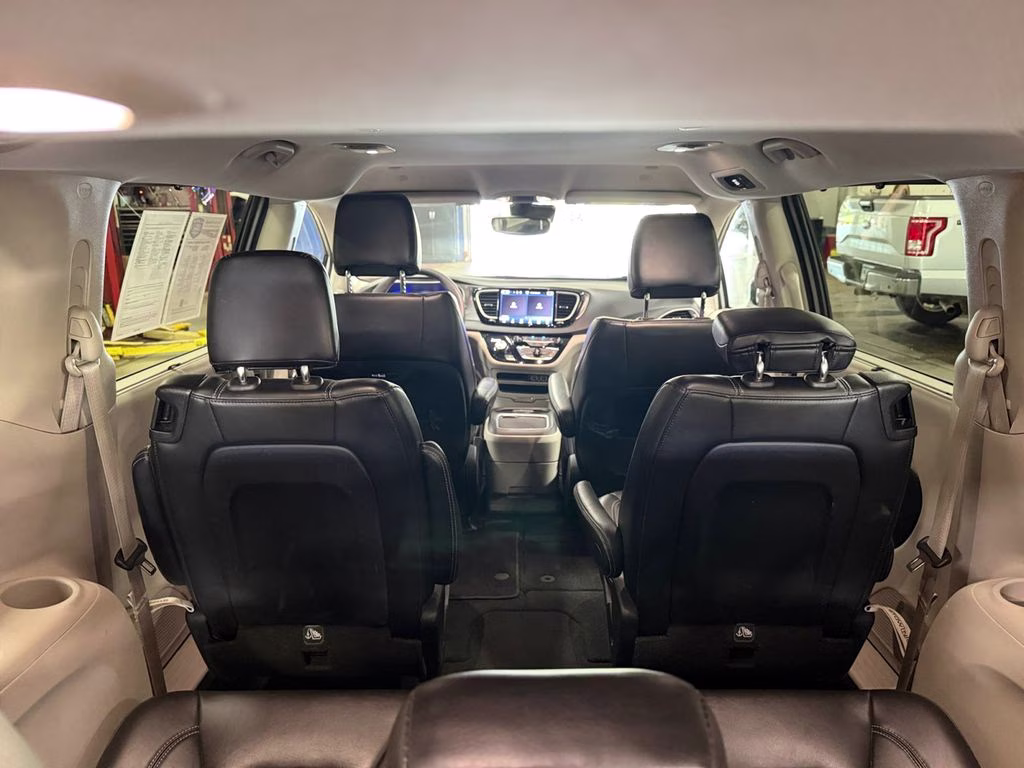 2024 Silver Mist Clearcoat Chrysler Pacifica Touring L FWD Van