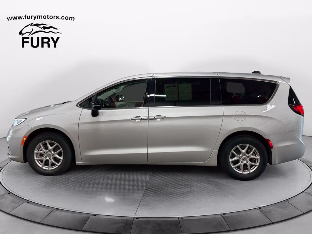 2024 Silver Mist Clearcoat Chrysler Pacifica Touring L FWD Van
