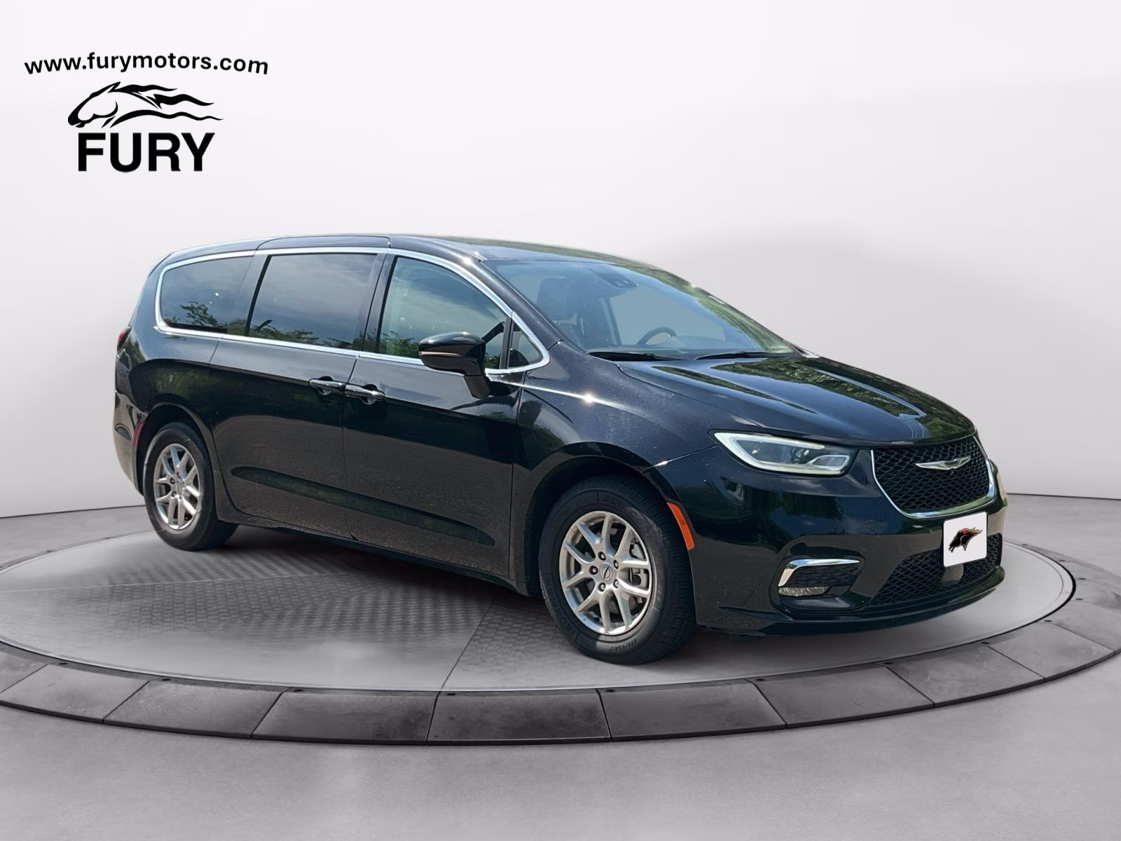 2024 Diamond Black Crystal Pearlcoat Chrysler Pacifica Touring L FWD Van