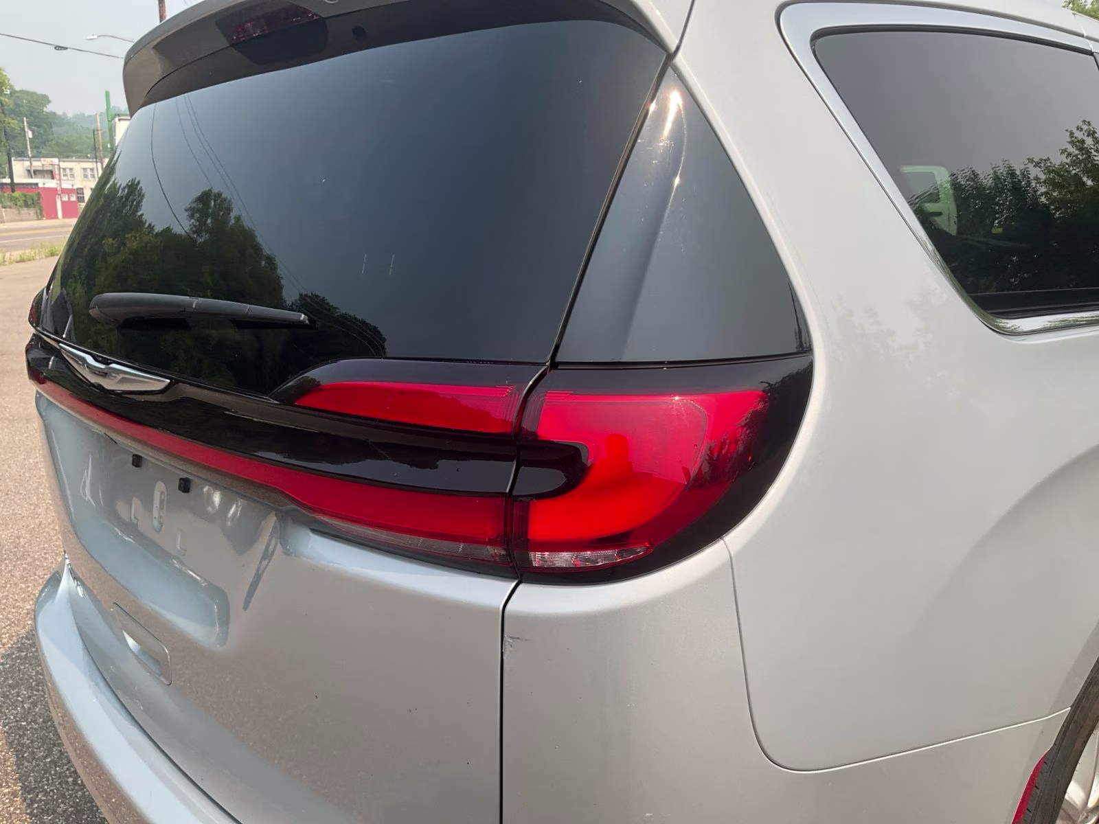 2024 Silver Mist Clearcoat Chrysler Pacifica Touring L FWD Van