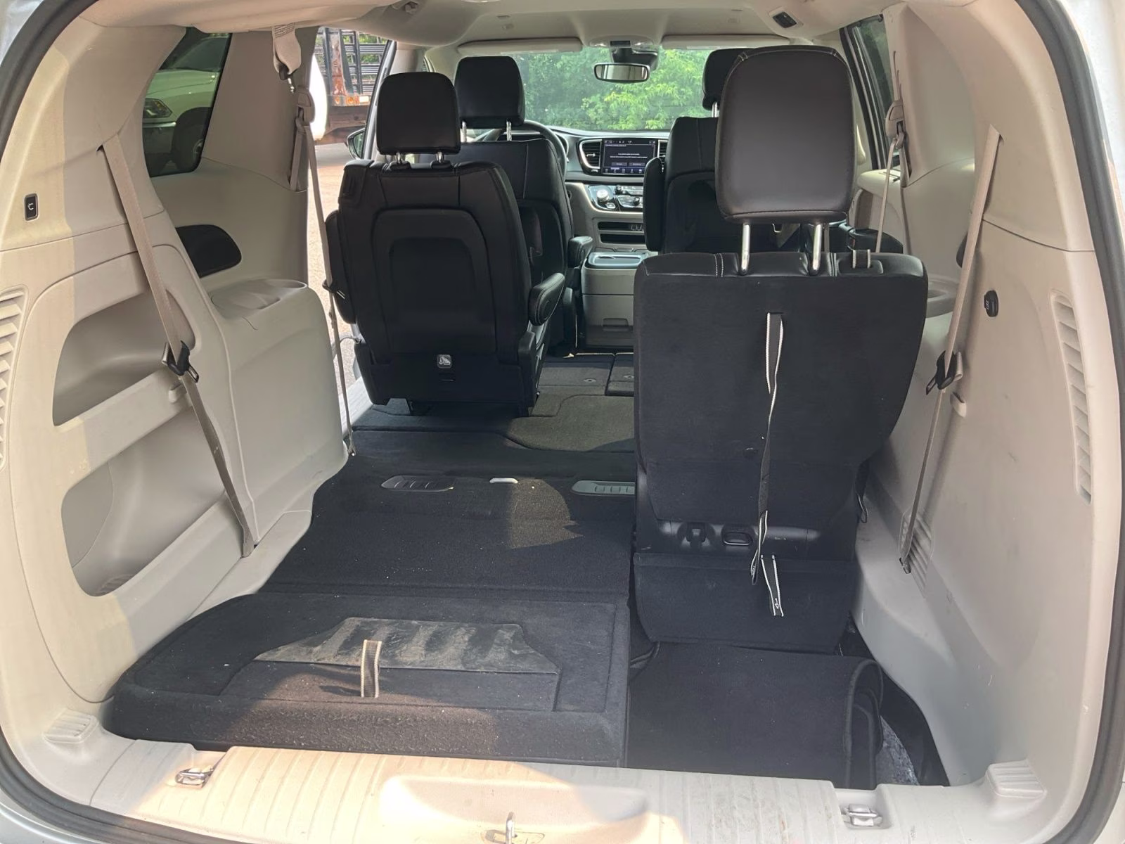2024 Silver Mist Clearcoat Chrysler Pacifica Touring L FWD Van