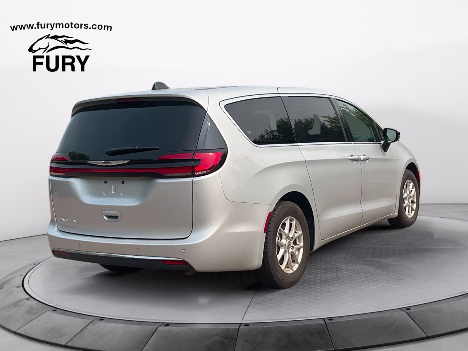 2024 Silver Mist Clearcoat Chrysler Pacifica Touring L FWD Van