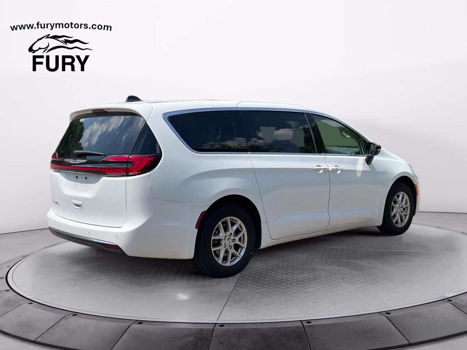 2024 Bright White Clearcoat Chrysler Pacifica Touring L FWD Van