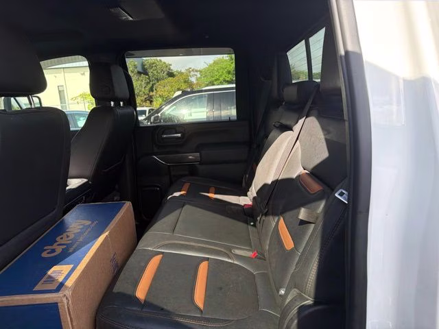 2021 Summit White GMC Sierra 2500HD AT4 4X4 Truck