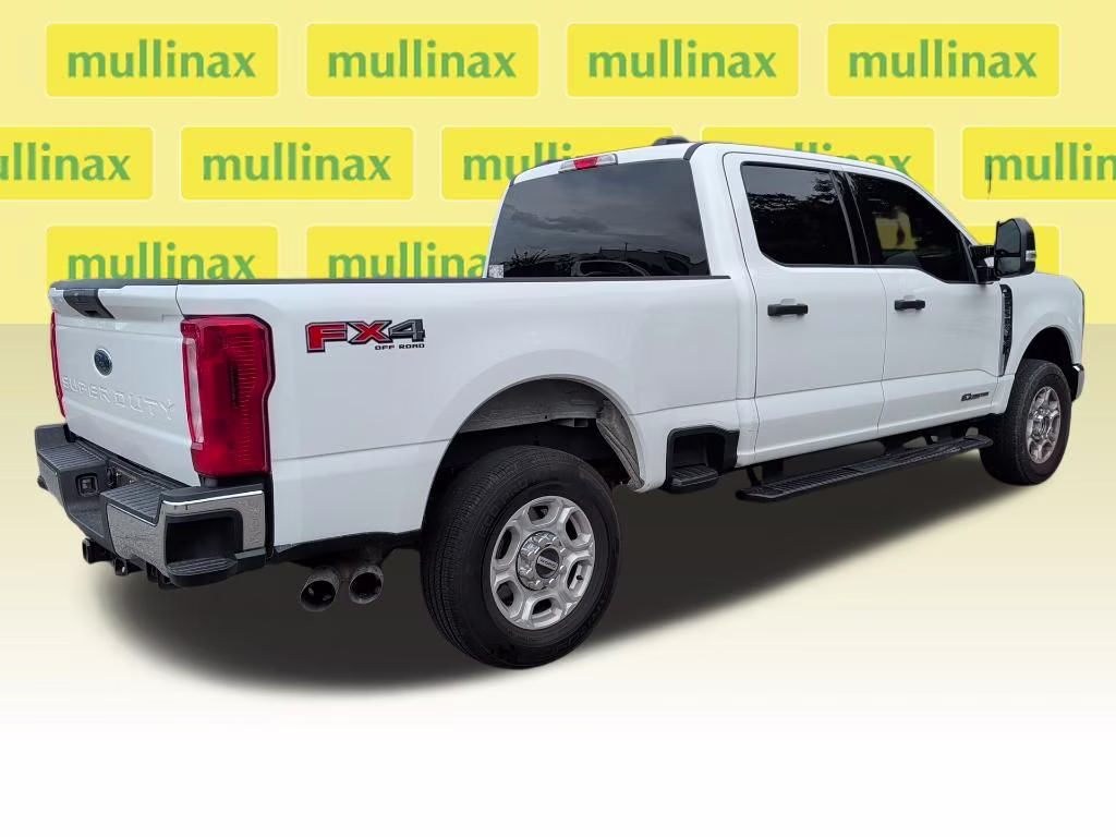 2025 Oxford White Ford Super Duty F-250 SRW XLT 4X4 Truck