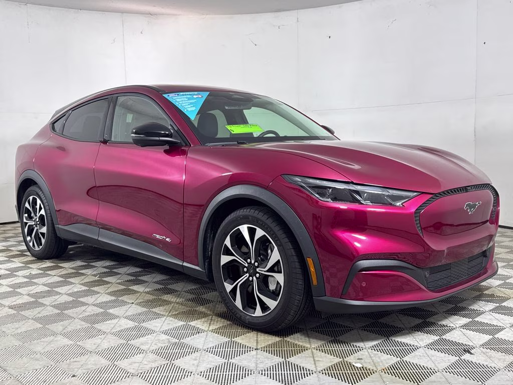 2025 Molten Magenta Metallic Tinted Clearcoat Ford Mustang Mach-E Select AWD SUV