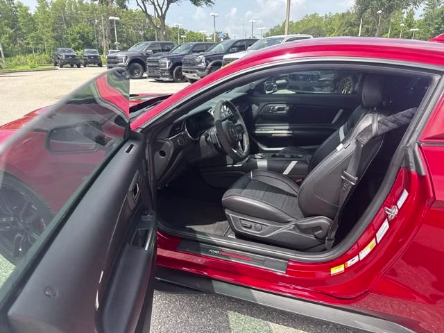 2020 Rapid Red Metallic Tinted Clearcoat Ford Mustang Shelby GT500 RWD Coupe