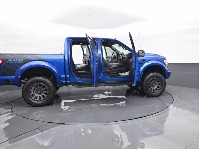 2018 Blue Ford F-150 XLT 4X4 Truck