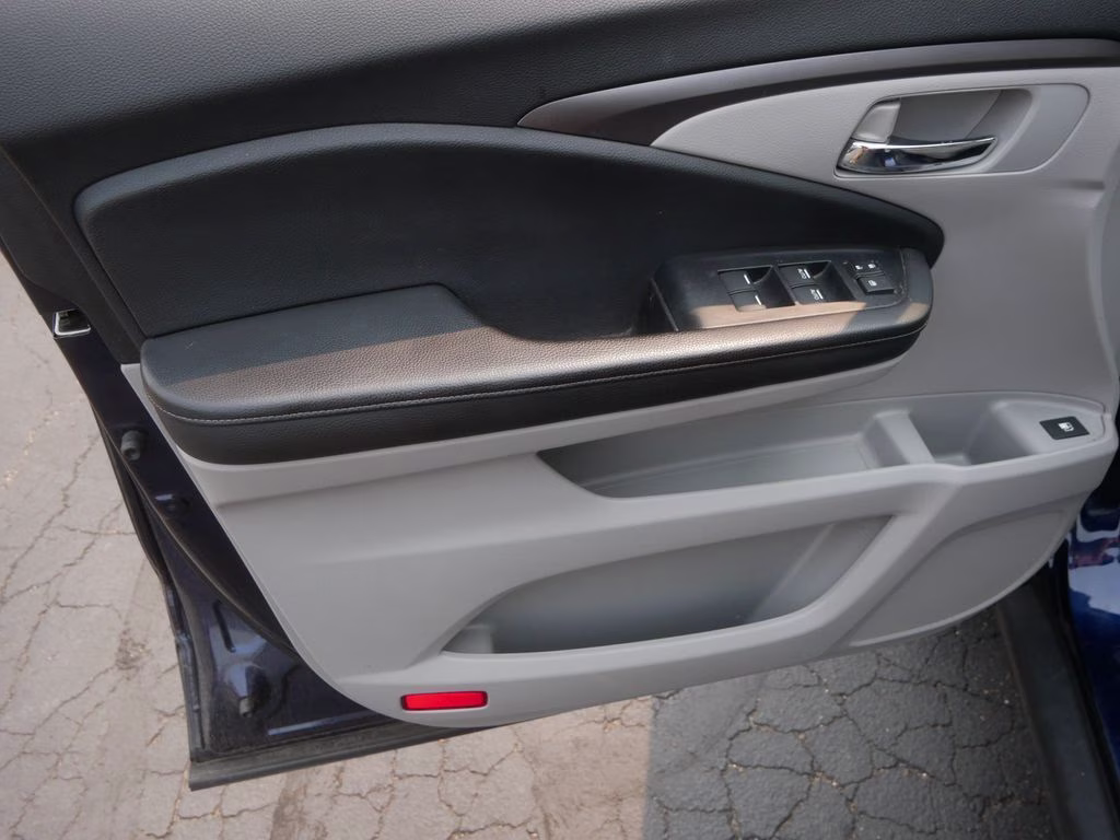 2020 Obsidian Blue Pearl Honda Ridgeline RTL AWD Truck
