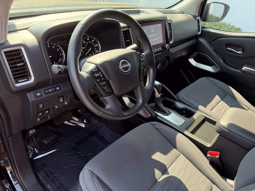 2023 Super Black Nissan Frontier SV 4X4 Truck