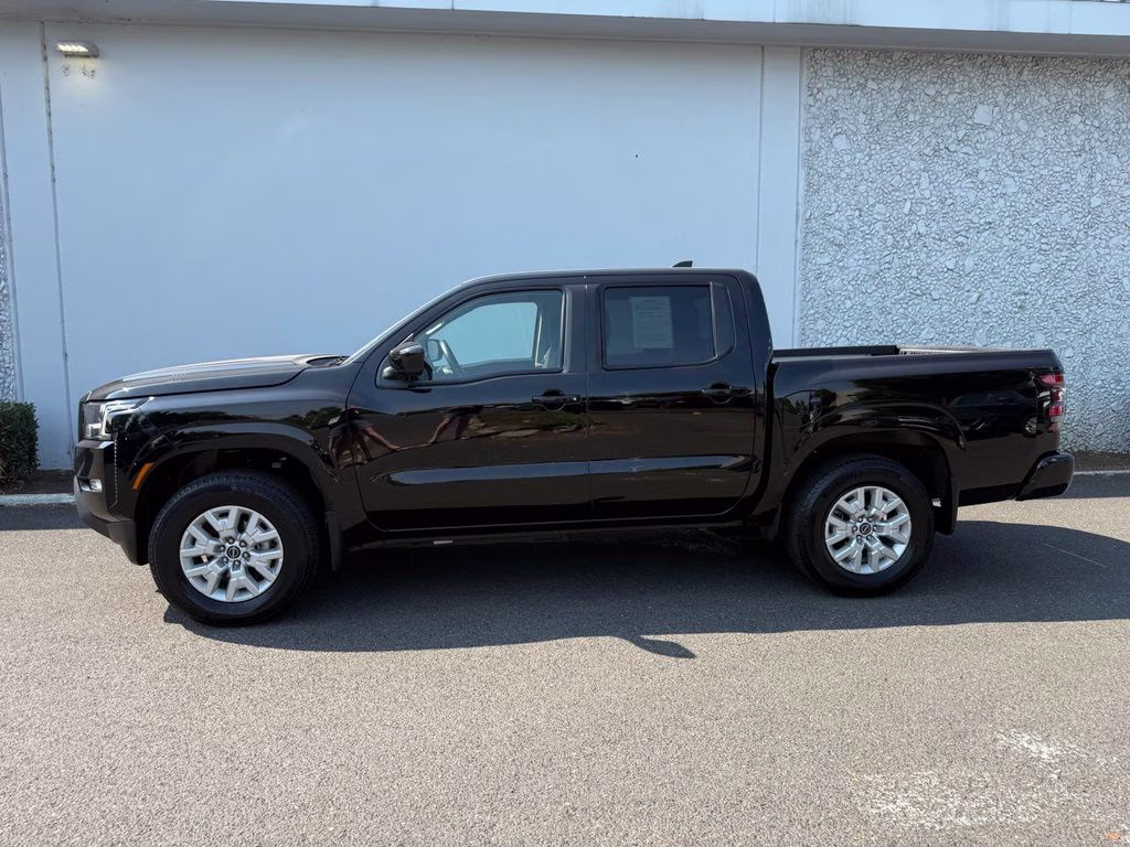 2023 Super Black Nissan Frontier SV 4X4 Truck