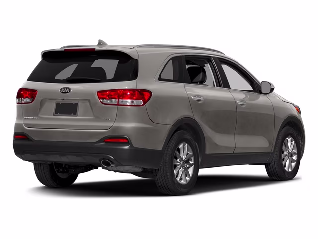 2018 Titanium Silver Kia Sorento LX FWD SUV