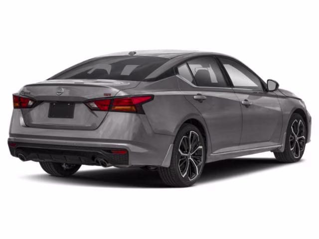 2025 Gun Metallic Nissan Altima 2.5 SR FWD Sedan