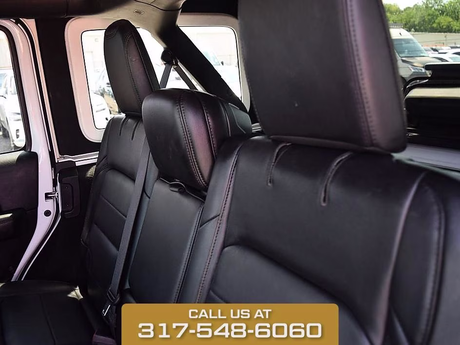2020 Bright White Clearcoat Jeep Wrangler Unlimited Sahara Altitude 4X4 SUV